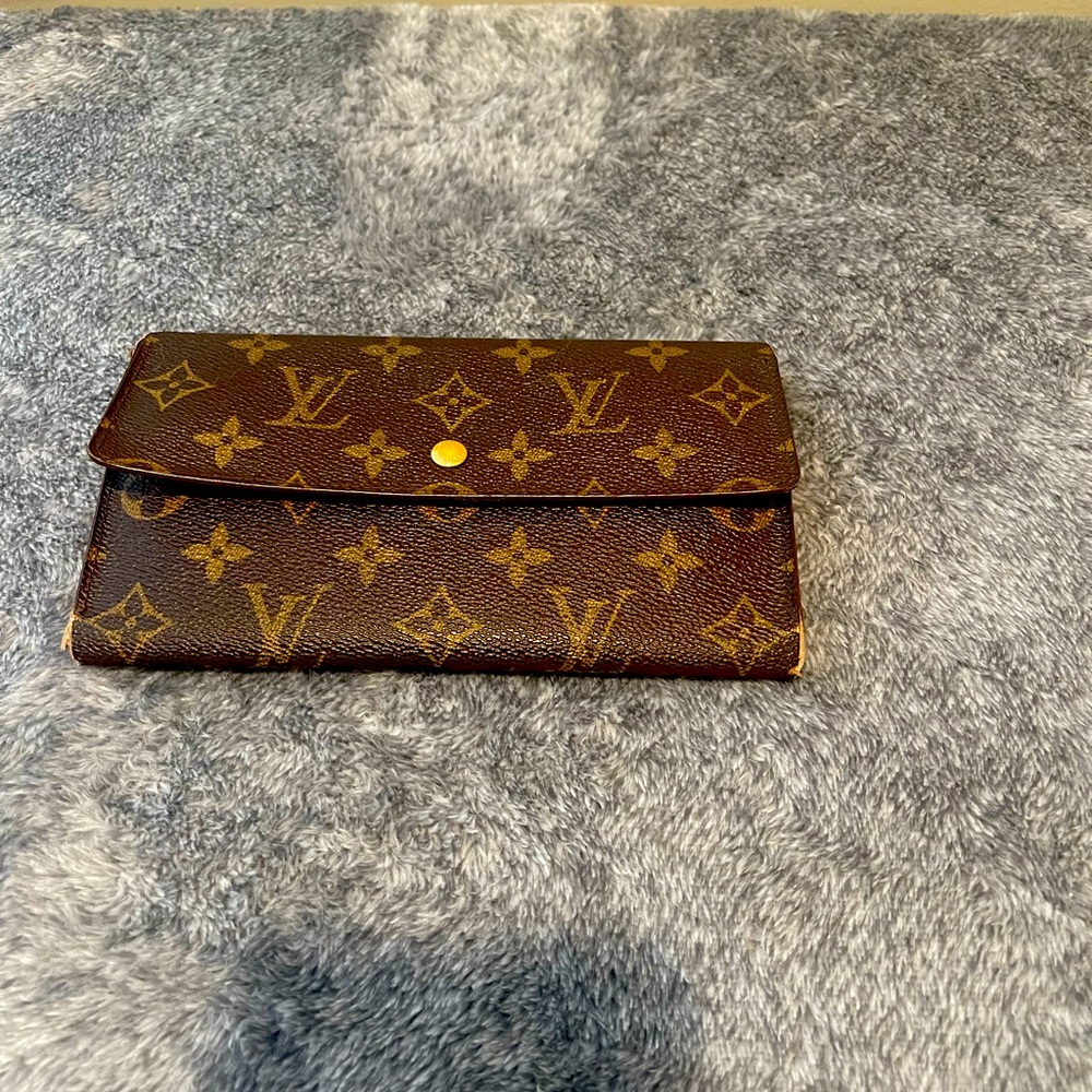 Louis Vuitton International Wallet